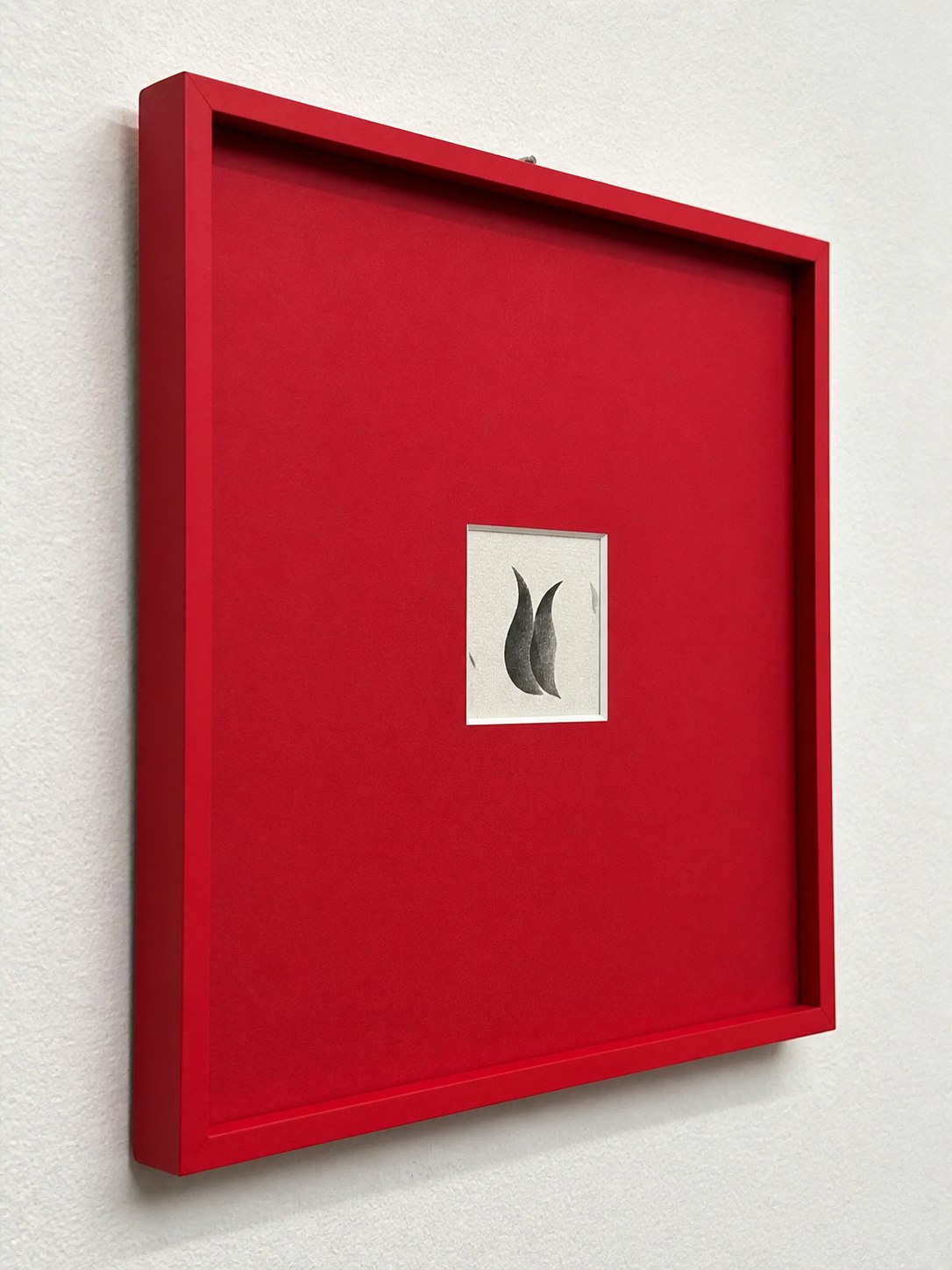MOOJI ART red framed frame and installation detail, product 3925997456